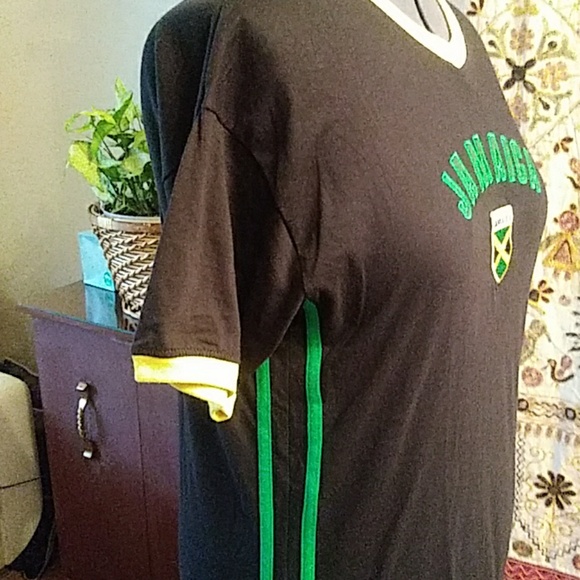 Big Brand Jamaica. V Neck Shirt - Picture 6 of 7